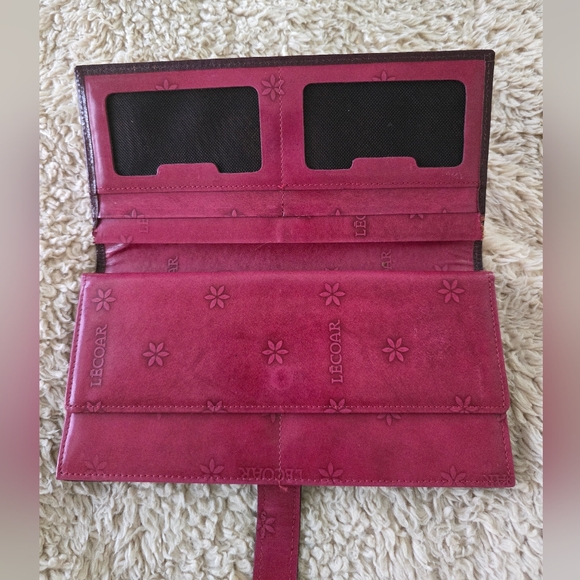 Pink Wallet - Picture 8 of 13